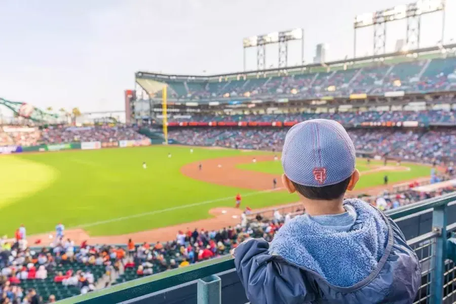 ragazzo all'Oracle Park